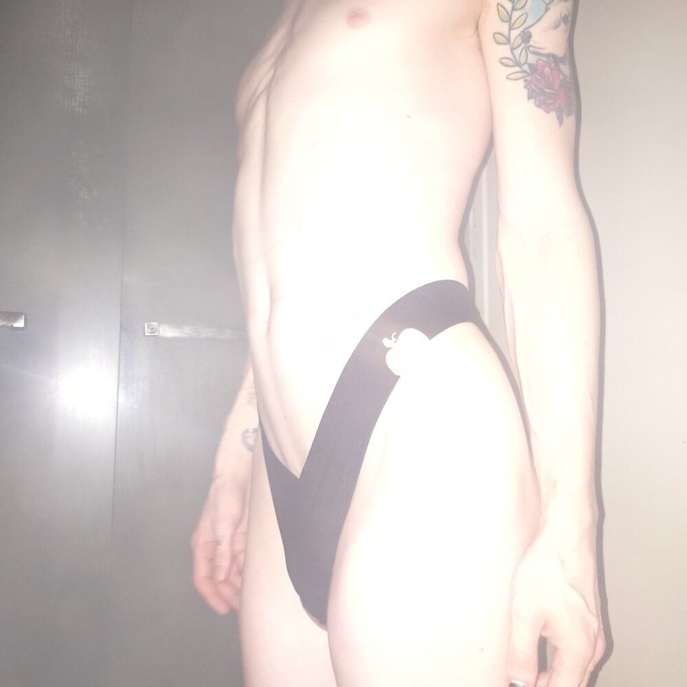 eye77798 from stripchat