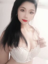 lindy-lovely's Offline Chat Room