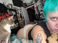 nixxiepunk's Offline XXX Chat