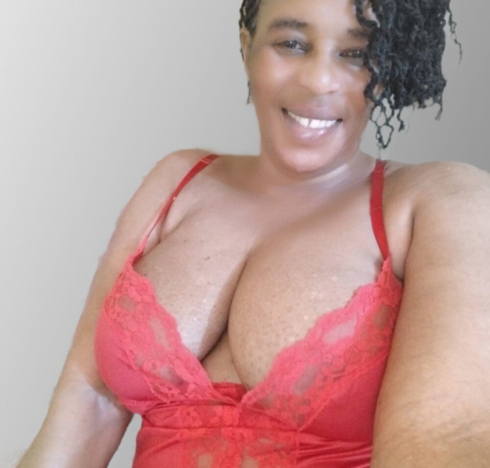 Live sex webcam photo for joyy_love #290328368