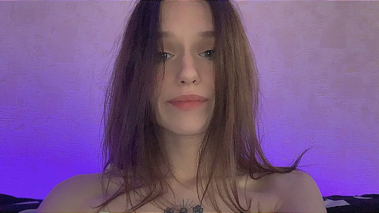 Roxy_Born