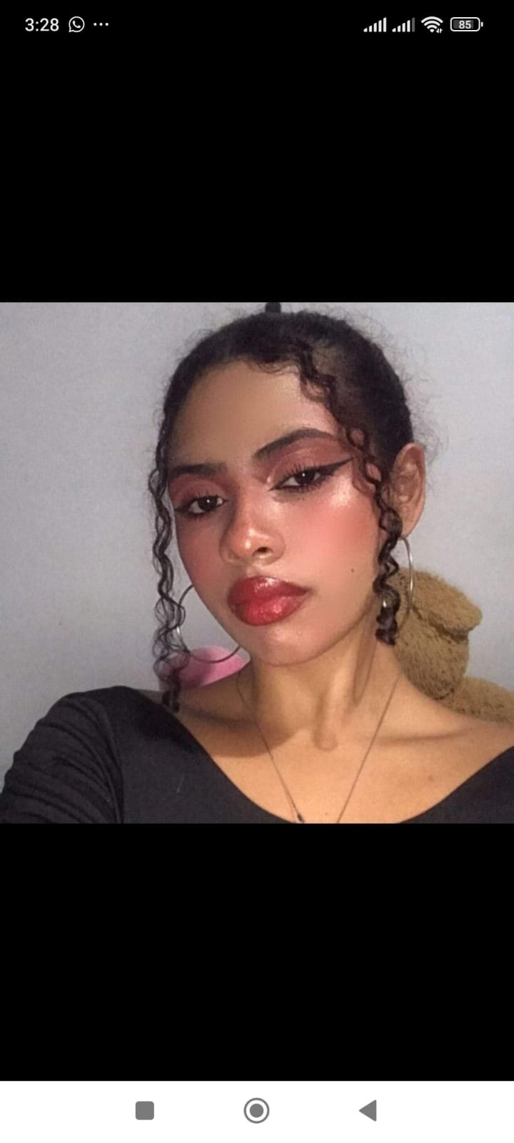idun_brunette