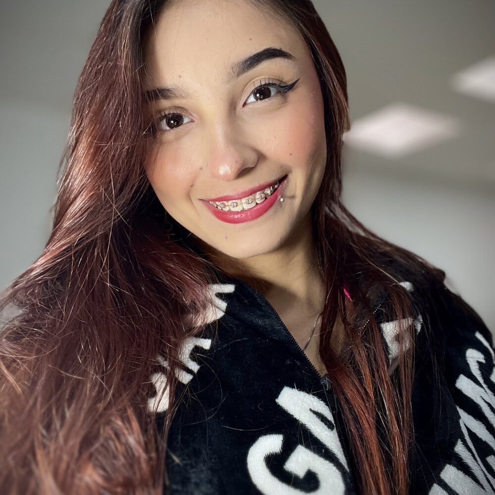 Mia-Brown5 🌃 free naked chat