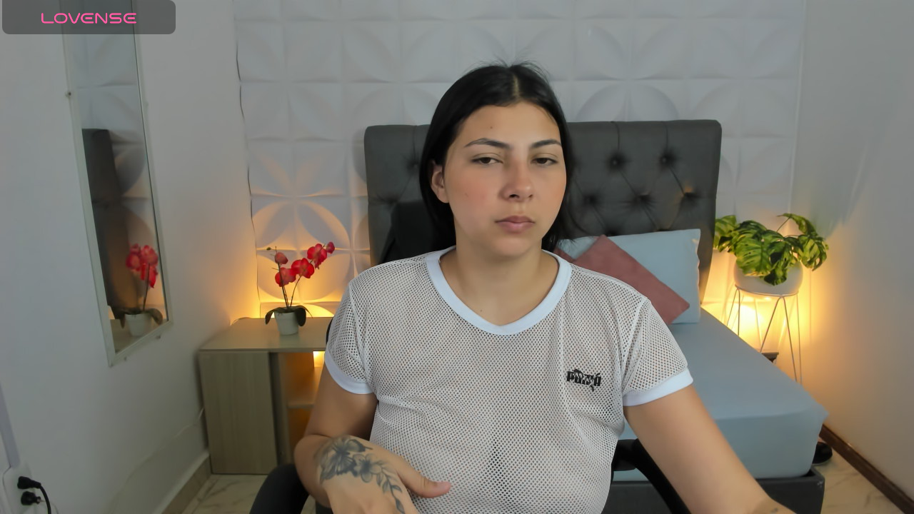 samantha_leonn_