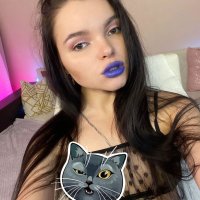Holly_Pierce's Offline XXX Chat