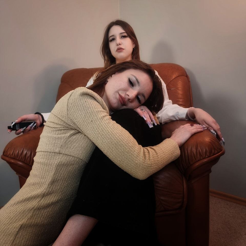 ErlinaCheckley's Offline XXX Chat