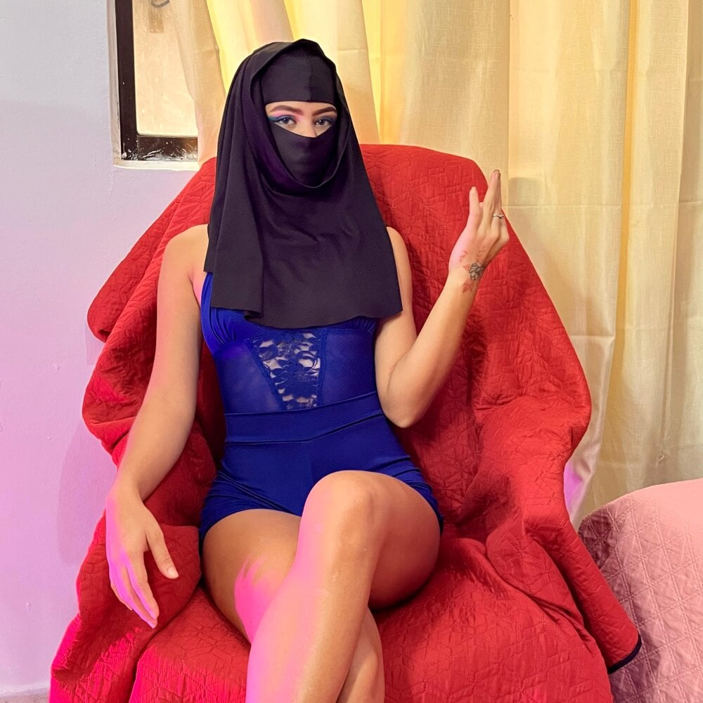 Zeynep_x profile