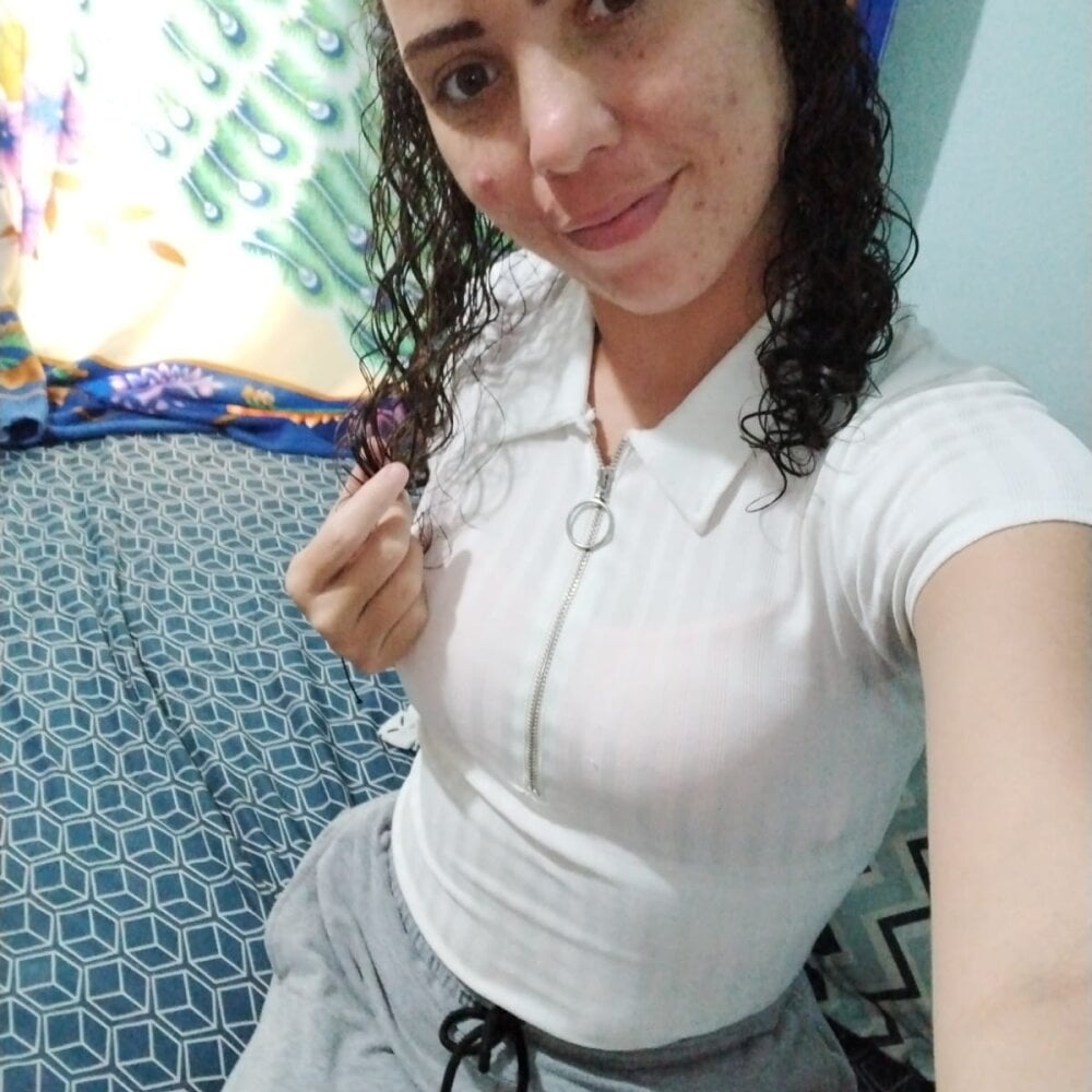 sofi_cute20 from stripchat