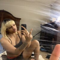 cum4honeyy's Offline XXX Chat