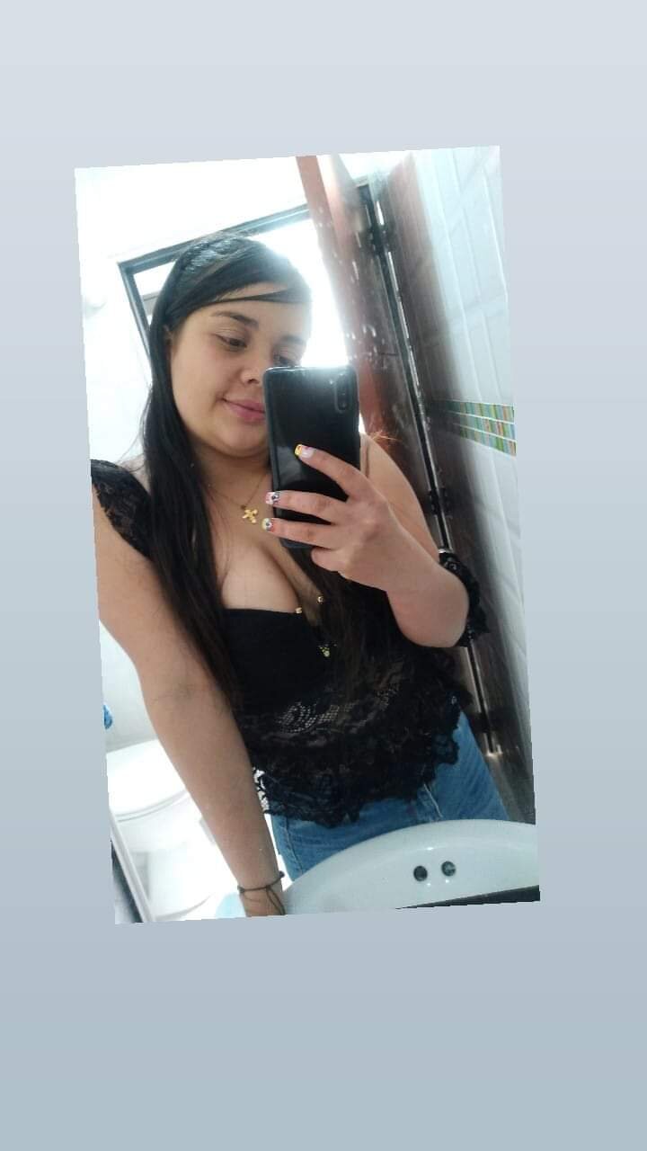 sarasexy17