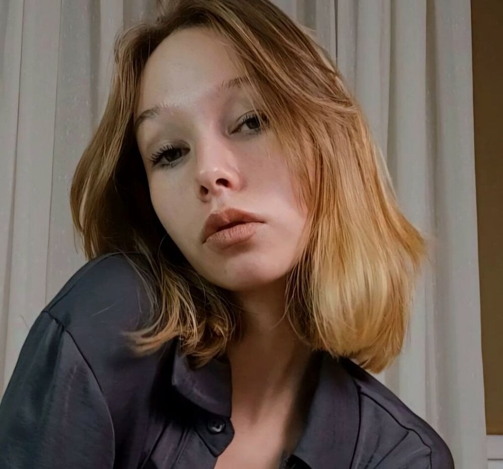 elivecams.com lilyvoise livesex profile in in-the-land-of-beauty-philippines cams