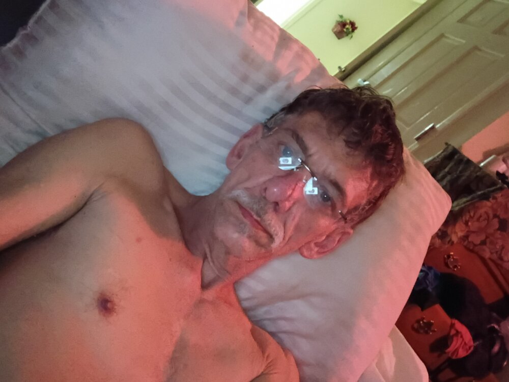 qqwcjb's Offline XXX Chat