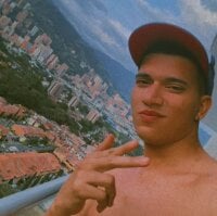 Paul_bone's webcam live show