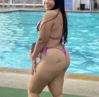Friendsbis_sextape Adlı Modelin Çevrimdışı Sohbet Odası
