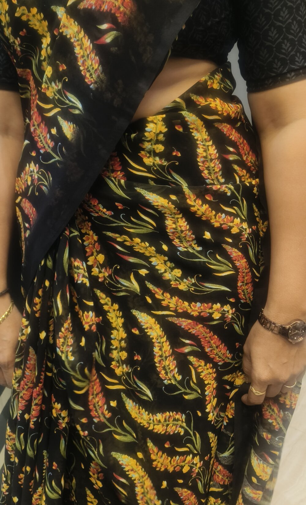 flora_telugu webcam profile - ???