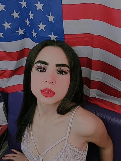 Lana-Rhoades_