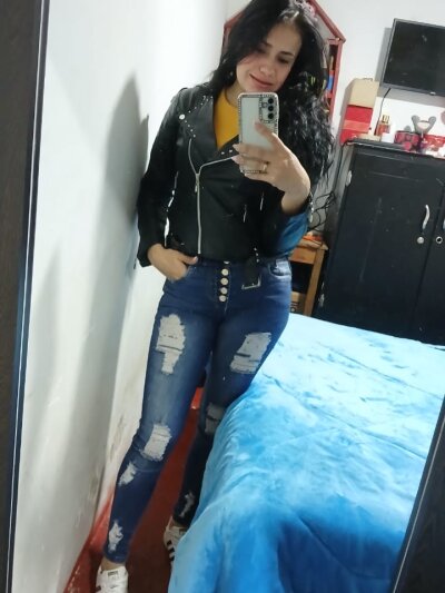 kataleya_isa Gallery Image 1