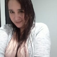 SandraTomsonn's Offline Chat Room