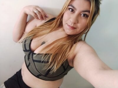 SharonBatch Female Affordablecam2cam Online Webcam Sex