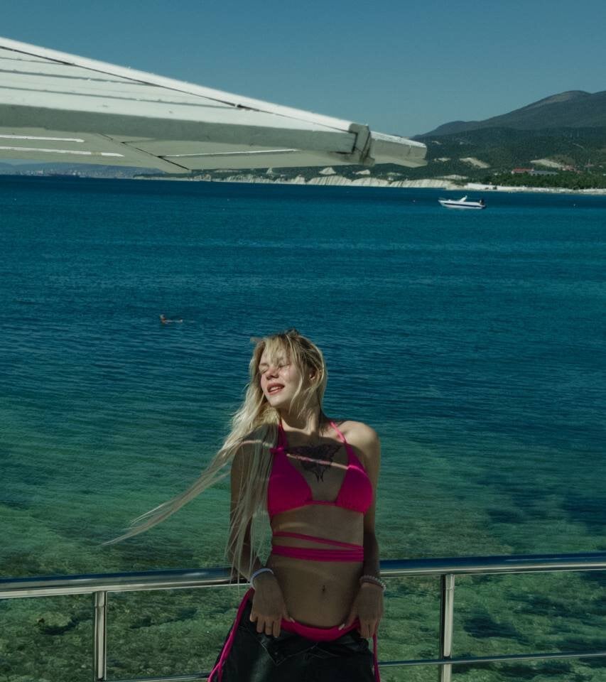 onaircams.com jenny_blondy livesex profile in bisexual cams