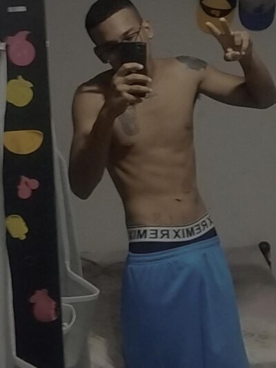 bad_guyssex from stripchat