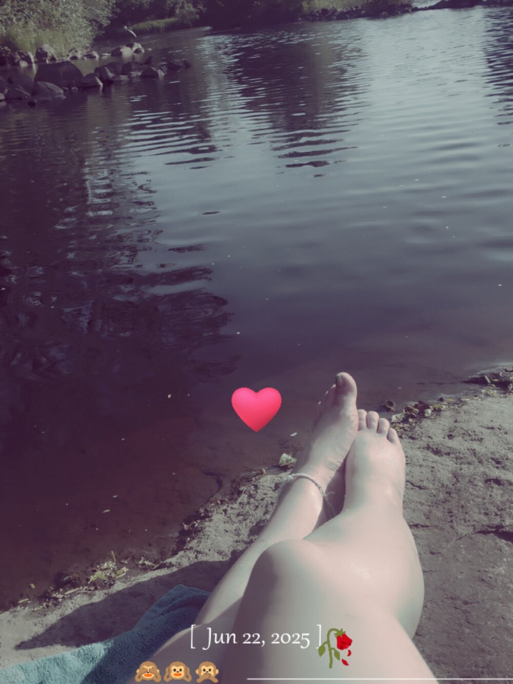 lipsbenis from stripchat