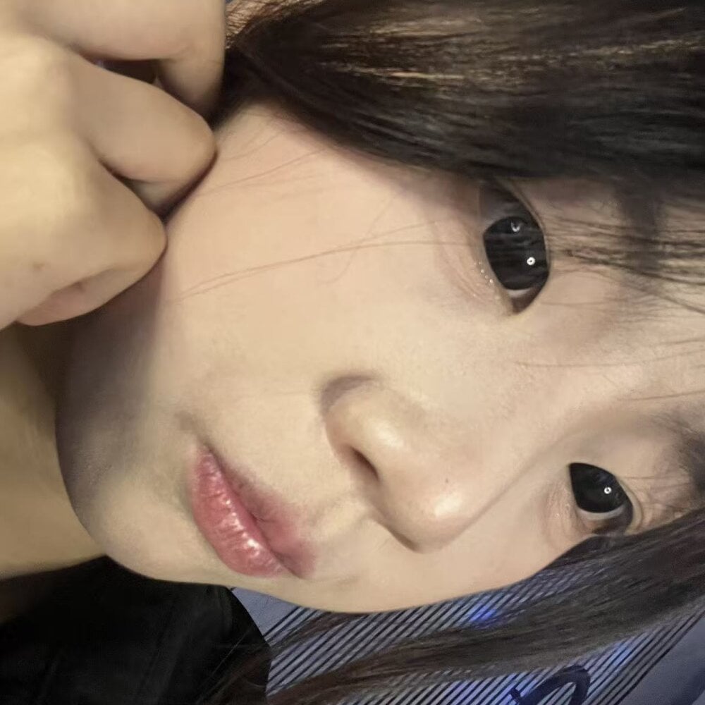 a-yiyi webcam profile - Colombian