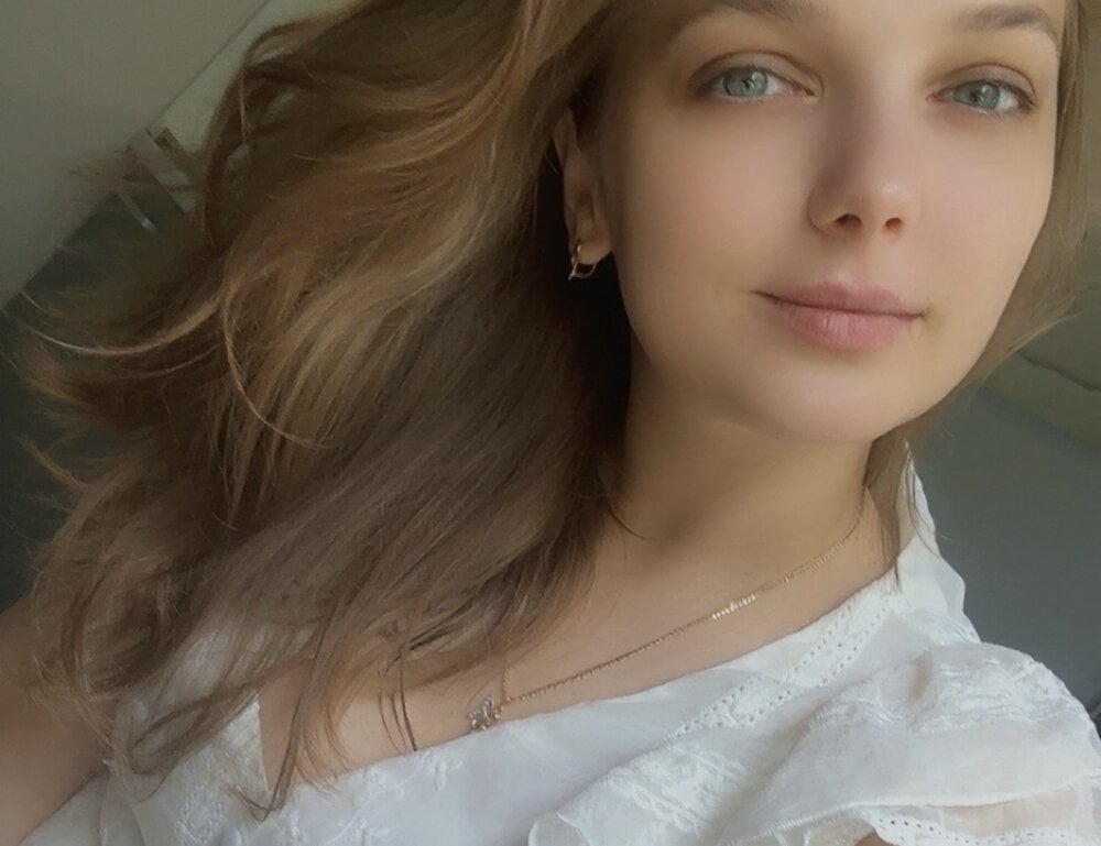 cheapadultsexcams.com madisonclares livesex profile in english cams