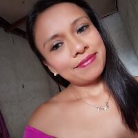 EmilyXXXCharlotte's Offline XXX Chat