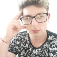 Steve_Rogers12's Offline Chat Room