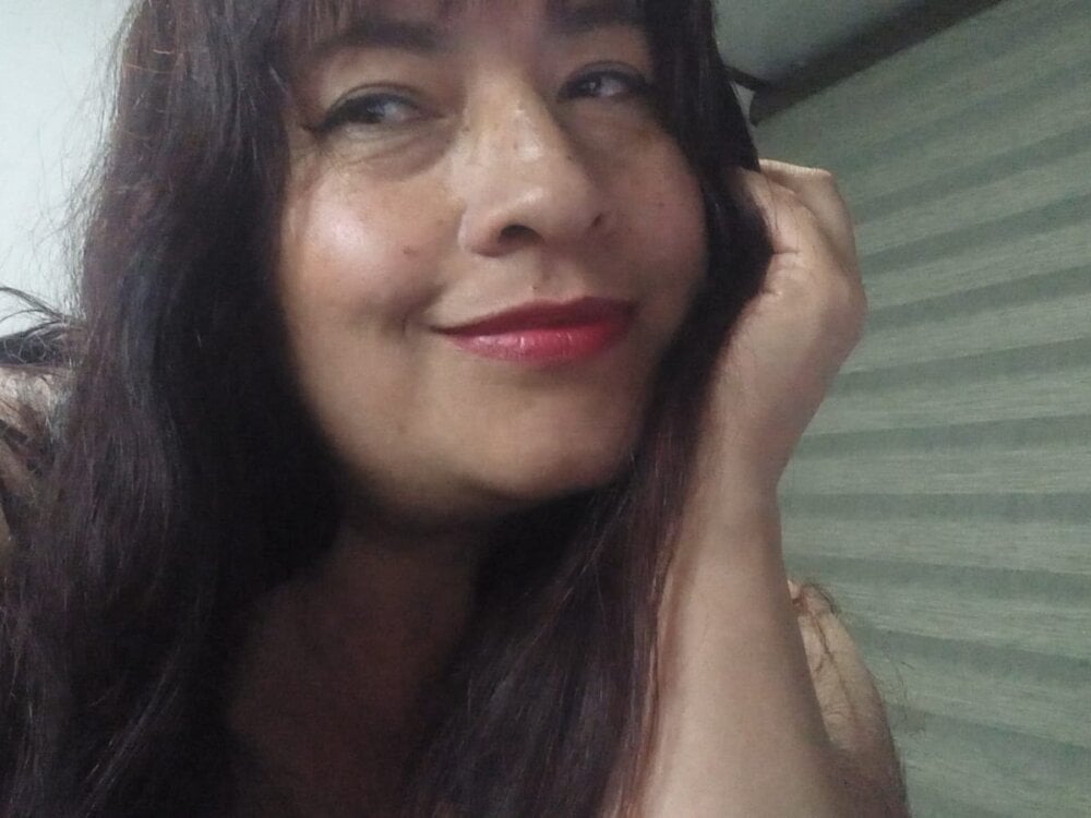 livesex.fan artemisa_greek livesex profile in 5200n-2000e cams