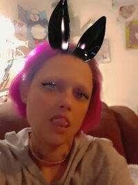 Iceygirl69420's Offline XXX Chat