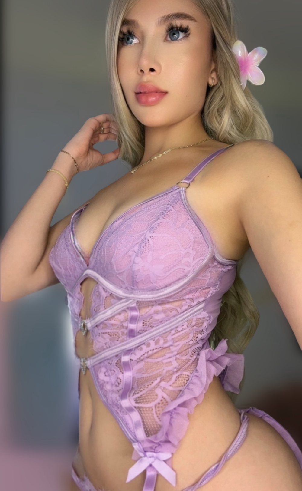 chatnmate.com valeryfox__ livesex profile in granny cams