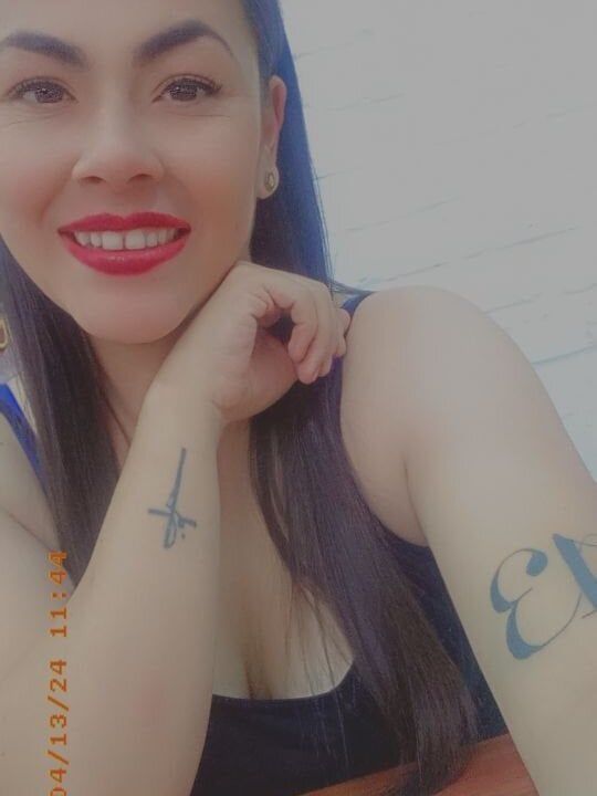 amateursex-livecam.com lisa_carter_ livesex profile in brown-hair cams