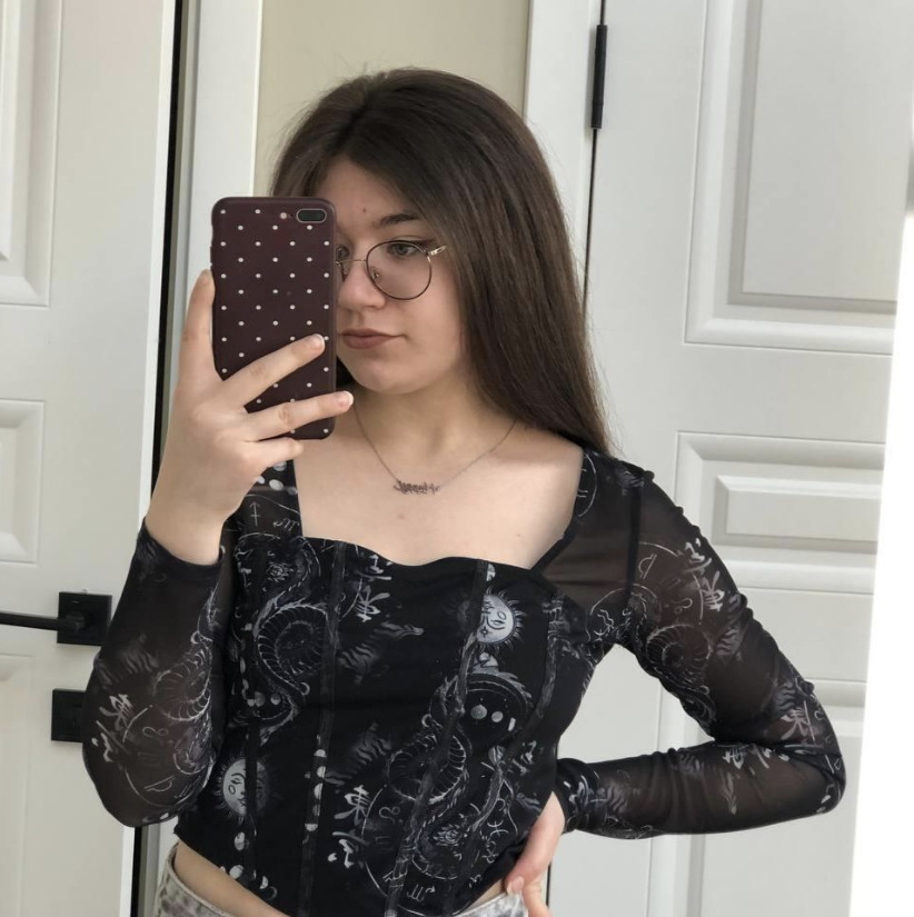 LilianJones_ profile