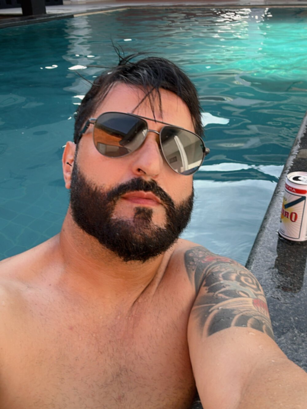 leeandroa from stripchat
