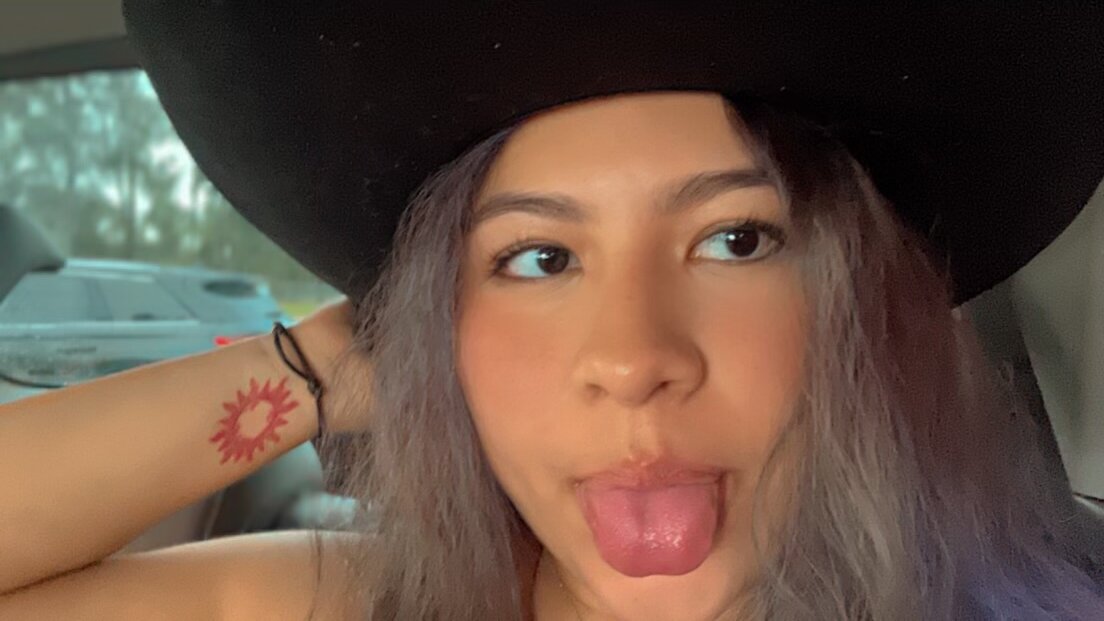 Tinybootylatina