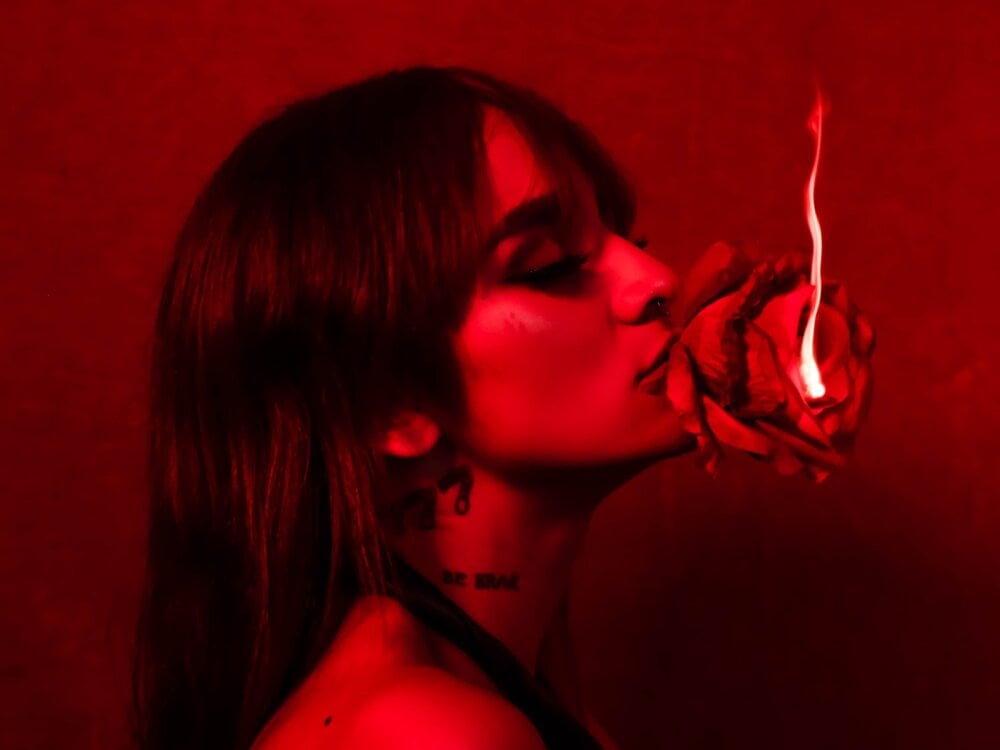RavynRouge profile