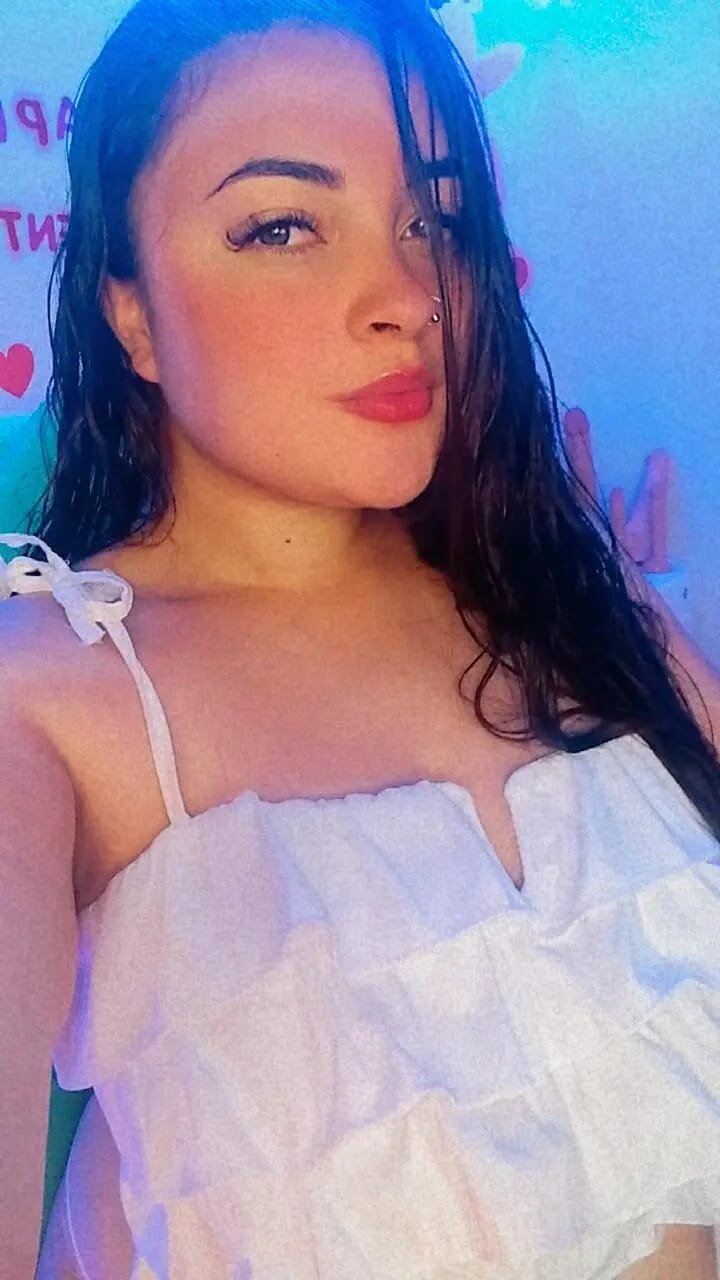 Nicoledumont27