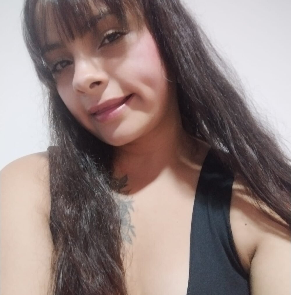 cheapadultsexcams.com valery_kai livesex profile in the-ozz cams