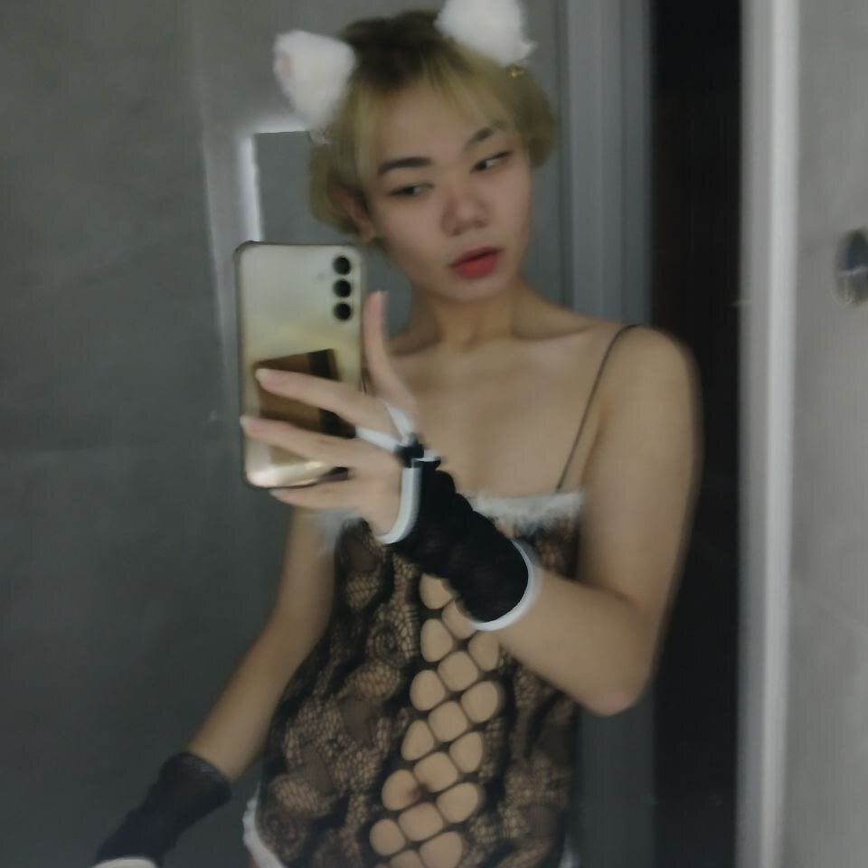 angel_milan's Offline XXX Chat