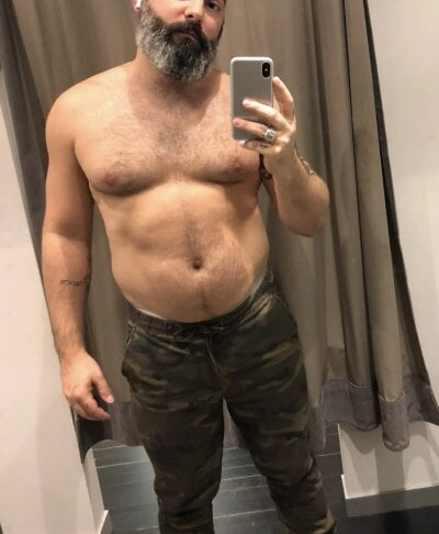 Beards_and_Buds Male Medium Adult Webcam