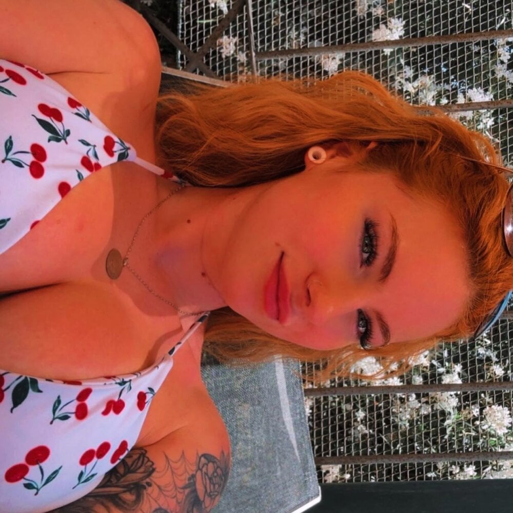 cheapadultsexcams.com lexieluvvx livesex profile in originally-from-korea cams