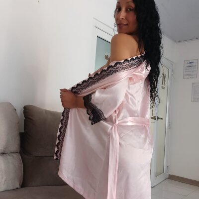 Violet_hall_ private show