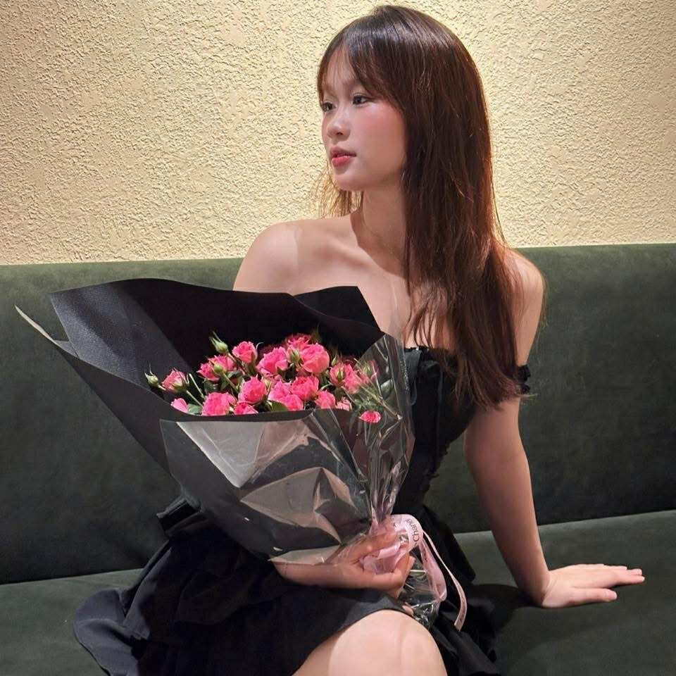 sexcityguide.com lenaly2k livesex profile in pretty-girls-island cams