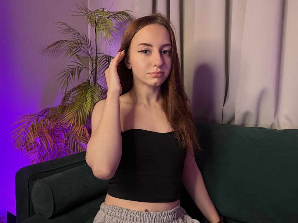 amateursex-livecam.com beautifulsnake livesex profile in english cams