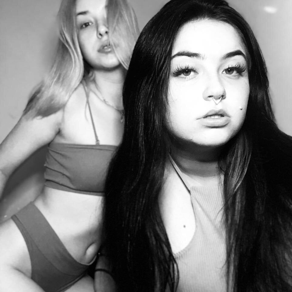 Si_lam live cam model at StripChat