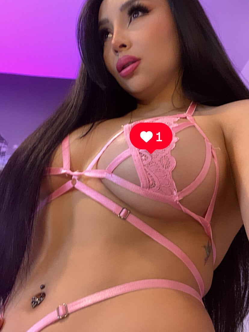 KateLatorre 🤦 live naked chat