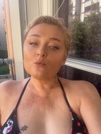 Gizzithehotone's webcam live show