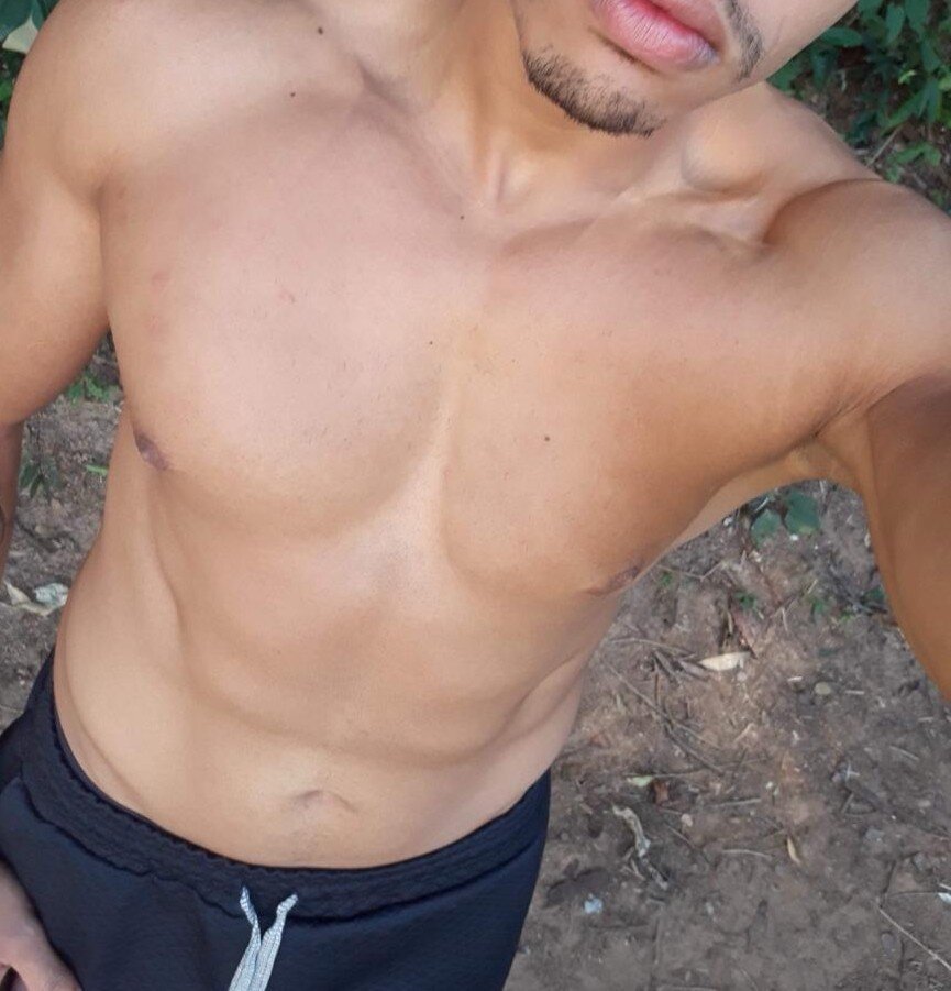 Omorenoo0